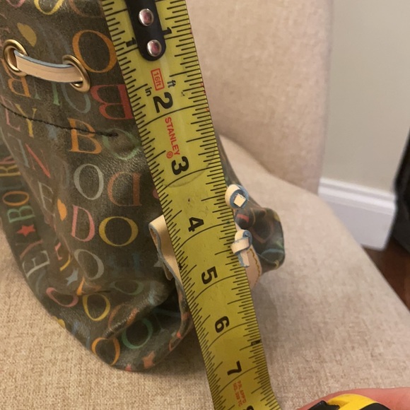 Gorgeous Dooney&Bourke handbag 🔥🔥 - Picture 11 of 11